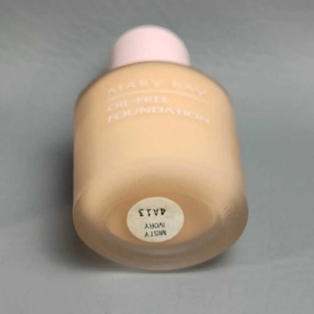 Mary Kay Oil Free Liquid Foundation Misty Ivory 3855 NEW NOS 100% Fragrance Free